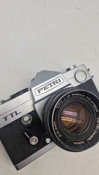 Petri TTL 35mm spejlreflekskamera