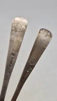 Skeer af provinssølv, lavet i Præstø. 1800 tallet
