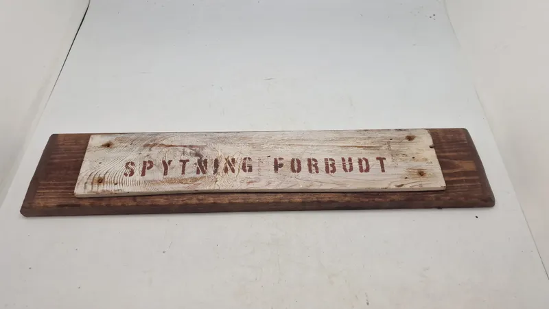 Spytning forbudt skilt