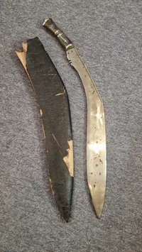 Stor kuhkri kniv