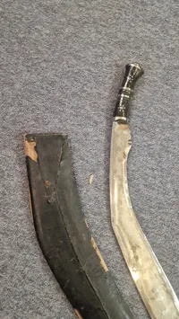 Stor kuhkri kniv
