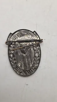 TINNIE "TREUE UM TREUE 1935". Original