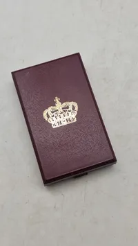 Dansk medalje for udsendte for Danmark med æske. Original
