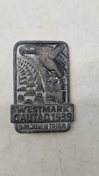 tinnie", fra Westmark Gautag 1939 i Trier. Original