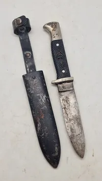 HitlerJugend kniv, postwar