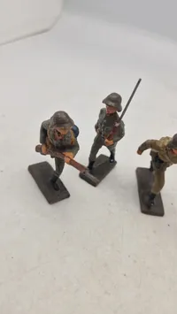 Samling tyske linoliumsfigurer, originale