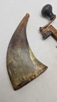 Krudthorn og genladningsudstyr