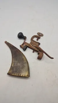 Krudthorn og genladningsudstyr