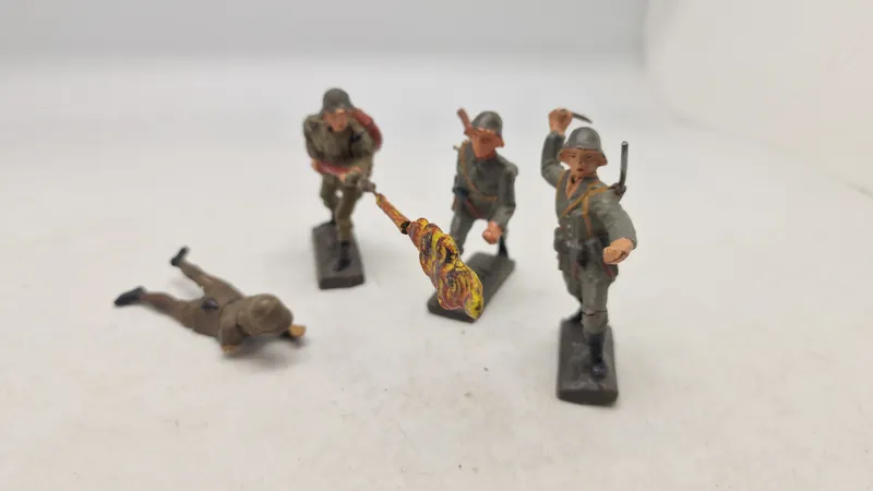 Samling tyske linoliumsfigurer, originale