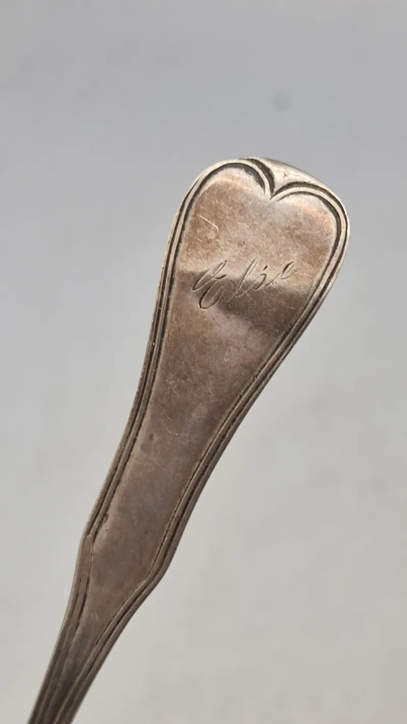 Ske af provinssølv, dateret 1849