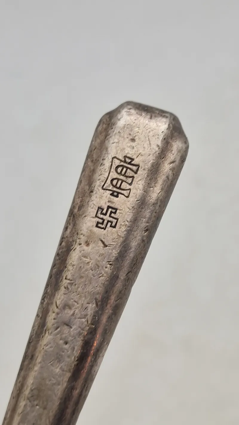 Finsk Ww2 kniv med Hagekors