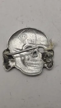 Waffen SS sæt for kasket, efterkrigs