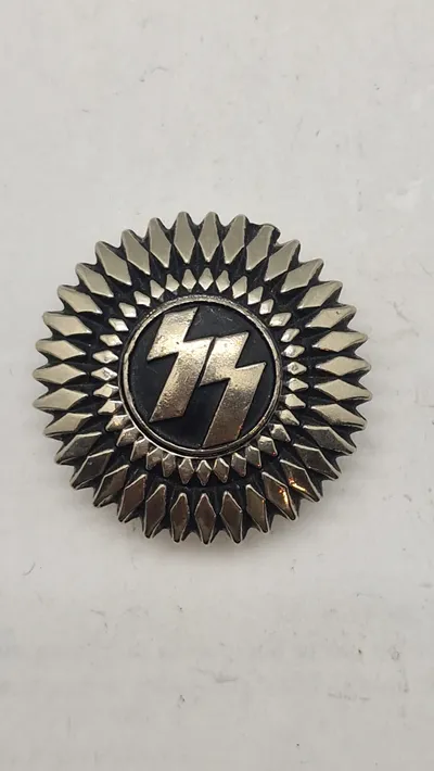 Waffen SS pin, efterkrigs