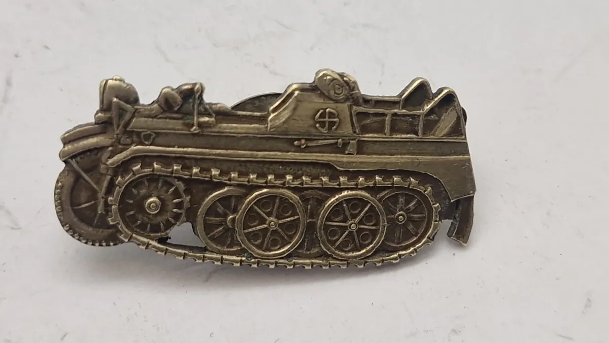 Pin med NSU Kettenkrad HK 101 (SdKfz 2)