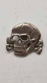 Totenkopf skull, efterkrigs