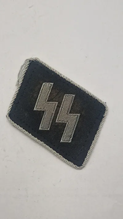Waffen SS tab, veludført efterkrigs