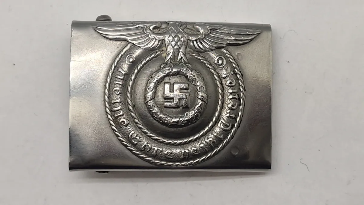 Waffen-SS bæltespænde, efterkrigs