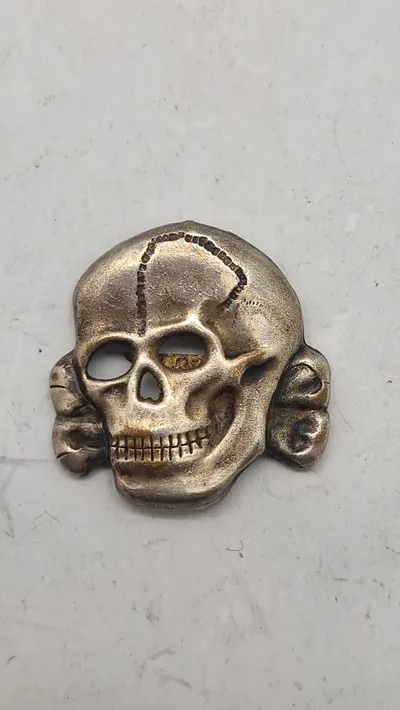 Totenkopf skull, efterkrigs