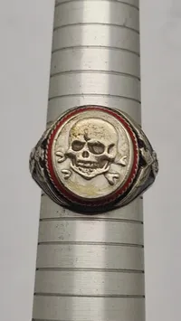 WW2 ring, efterkrigs