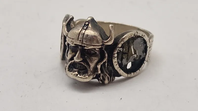 WW2 ring, efterkrigs