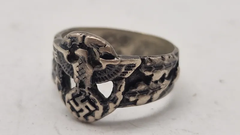 WW2 politi ring, efterkrigs