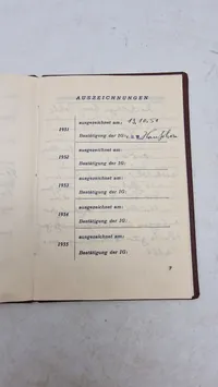 Aktivist des Fünfjahrplanes" (Aktivist for femårsplanen) fra DDR (Østtyskland), original