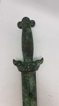 Kinesisk bronze sværd