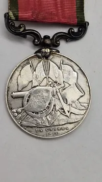 Turkish Crimea Medal 1855 af sølv, navngiven, til Englænder: SERGT JAS VALLANCE 10TH  HUSSARS original
