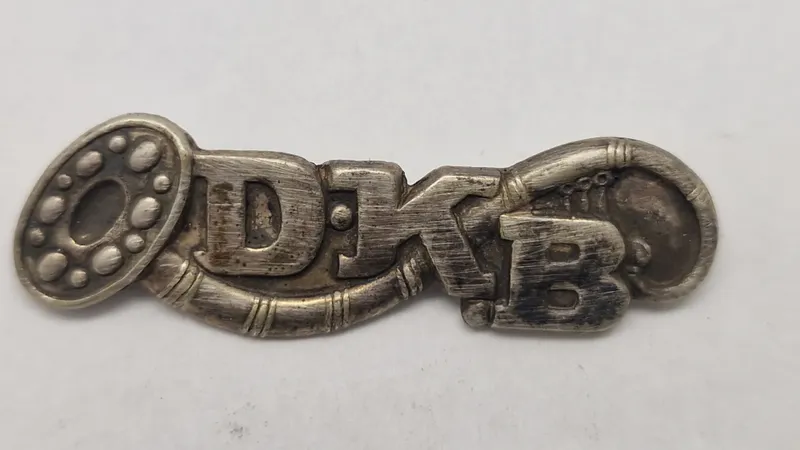 DKB nål (Danske Kvinders Beredskab) ww2, original