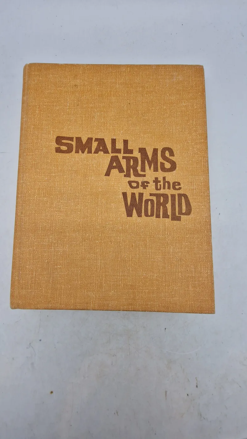Small arms of the world
