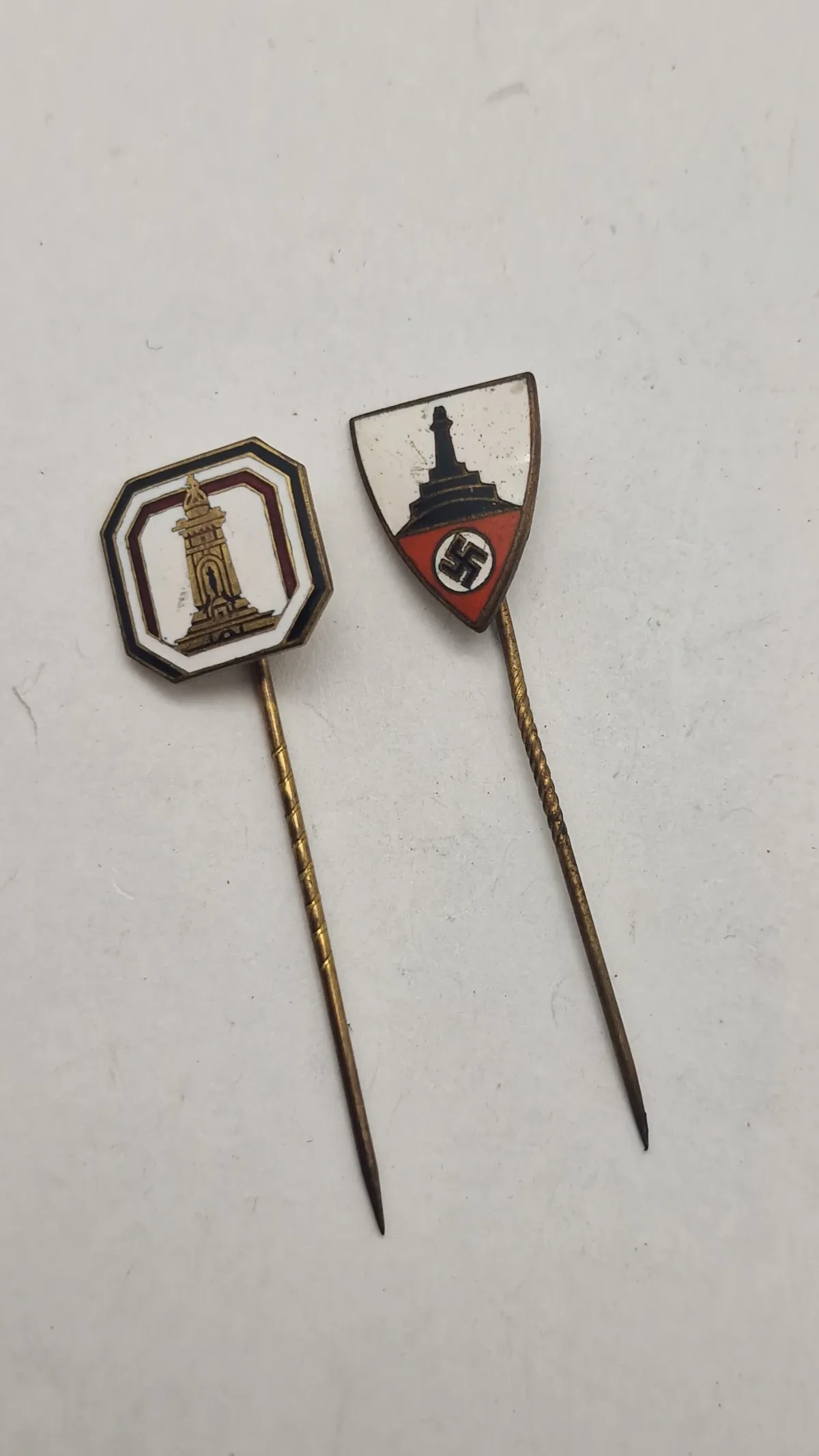 Küffhauser pins WW2. Originale