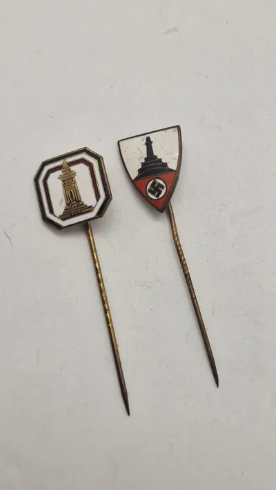 Küffhauser pins WW2. Originale