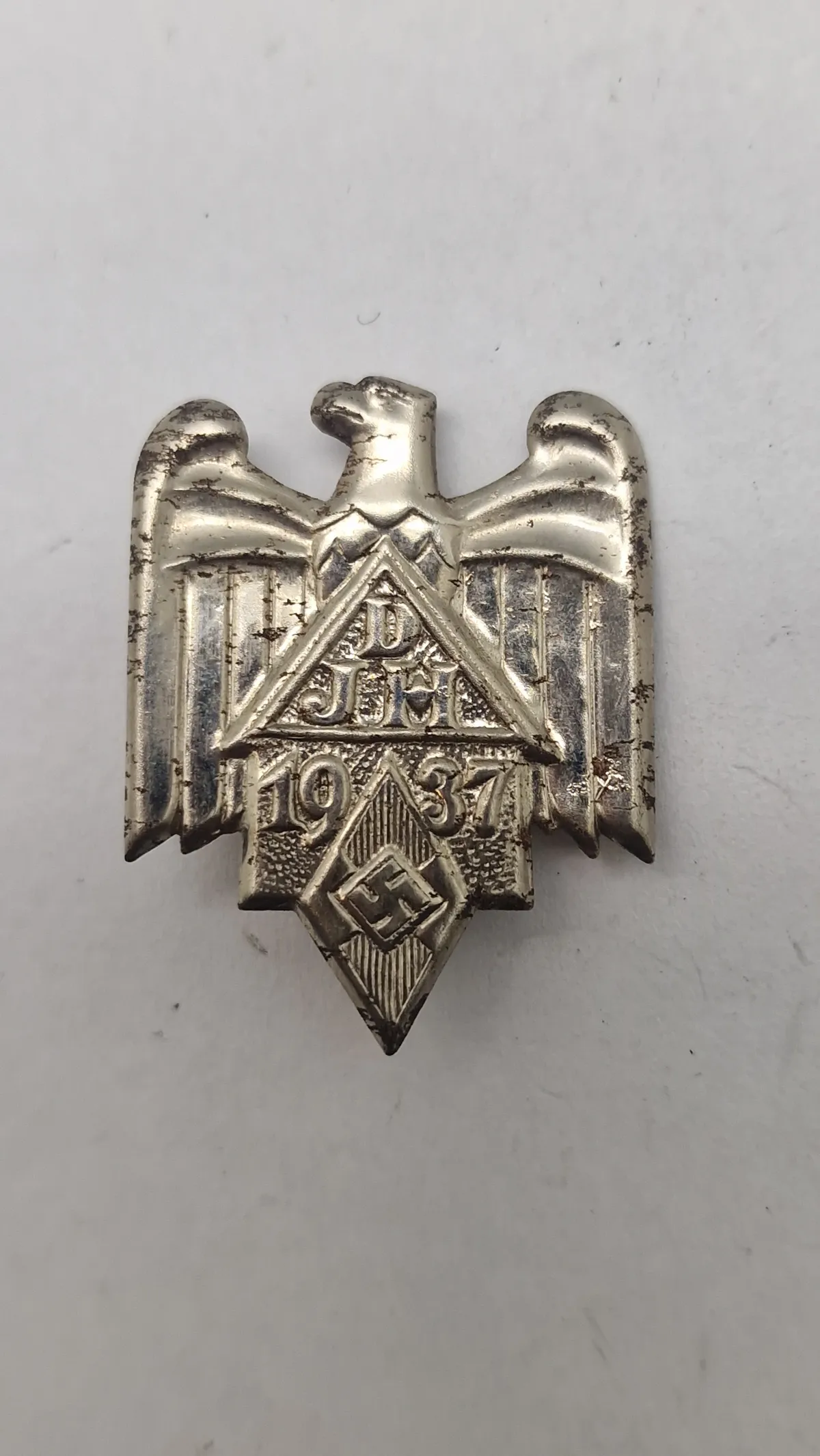 Deutsches Jugendherbergswerk pin. Original