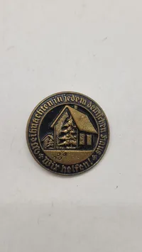 Winterhilfswerk, Blechabzeichen "Weihnachten in jedem Deutschen Haus, Wir helfen". Original