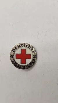 Deutsches Rote Kreuz pin WW2 . Original