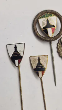 Küffhauser pins. Originale