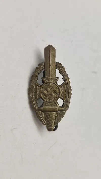 Medlemsmærke for Nationalsozialistische Kriegsopferversorgung (NSKOV). Original