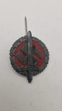 Nationalsozialistische Kriegsopferversorgung (NSKOV) tinnie. Original