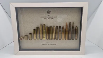 Display: AMA Trækstadier for US Garand kaliber 30-06 / 7,62 x 63 mm samt løsptr.
Ammunitionsarsenalet 1951-1971-2008