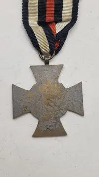 Ehrenkreuz des Weltkrieges 1914/1918). Originalt