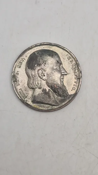 Medalje præget i 1861 for at markere 50-årsdagen for Niels Frederik Severin Grundtvig