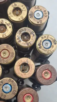 Bælte til mg/34/42 fra ww2 med deaktivererede patroner. Originalt