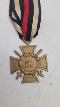 Ehrenkreuz für Frontkämpfer 1914-1918, Christian Lauer   Nürnberg.
Originalt