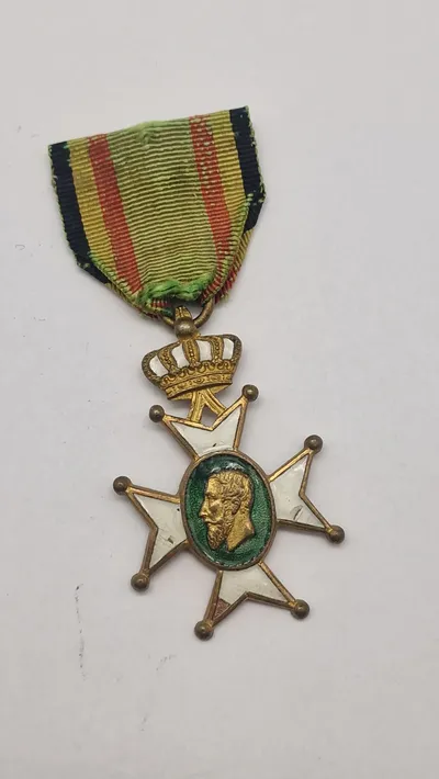 Svensk ridderkors af Vasaordenen, der blev indstiftet af kong Gustav 3. i 1772 for fortjenester inden for erhvervslivet, kunst og undervisning. Original