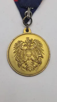 Østrisk militærtjenestemedalje i bronze, også kendt som Wehrdienstmedaille. Original