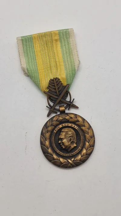 sydvietnamesisk Military Merit Medal (Hương chương Quân công). Original