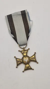 Polsk Virtuti Militari kors. Original