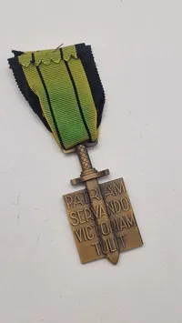 Fransk Ordre de la Libération (Befrielsesordenen), som blev indstiftet under 2. verdenskrig for at ære dem, der kæmpede for Frankrigs befrielse. Original