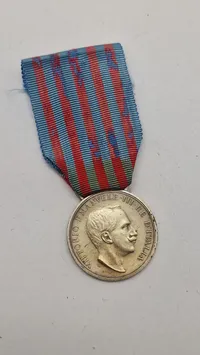 erindringsmedalje for den italiensk-tyrkiske krig 1911-1912, også kendt som Vittorio Emanuele III-medaljen. Original