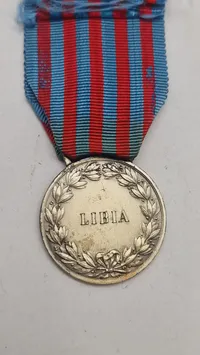 erindringsmedalje for den italiensk-tyrkiske krig 1911-1912, også kendt som Vittorio Emanuele III-medaljen. Original